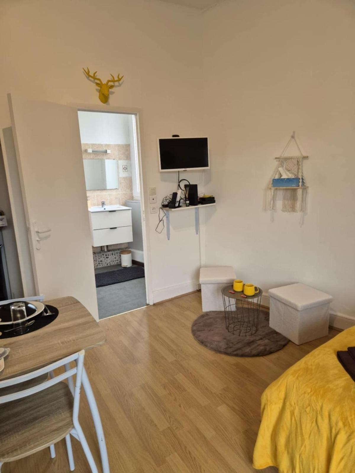Le Sixty Apartment Сен-Годанс Екстериор снимка